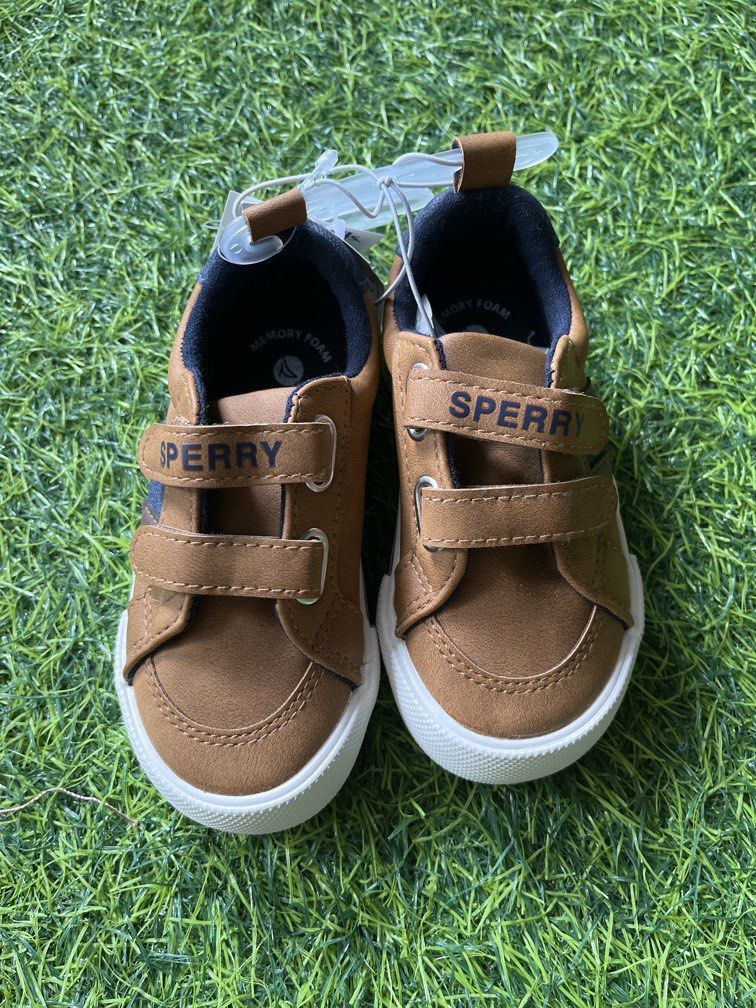 Original sperry shoes from U.S (Category: Babies & Kids Fashion) located in Manila. Submitted by ty_imported_goods (Listing ID 1467009460, Image 1). Description: Original from U.S Size: 6.