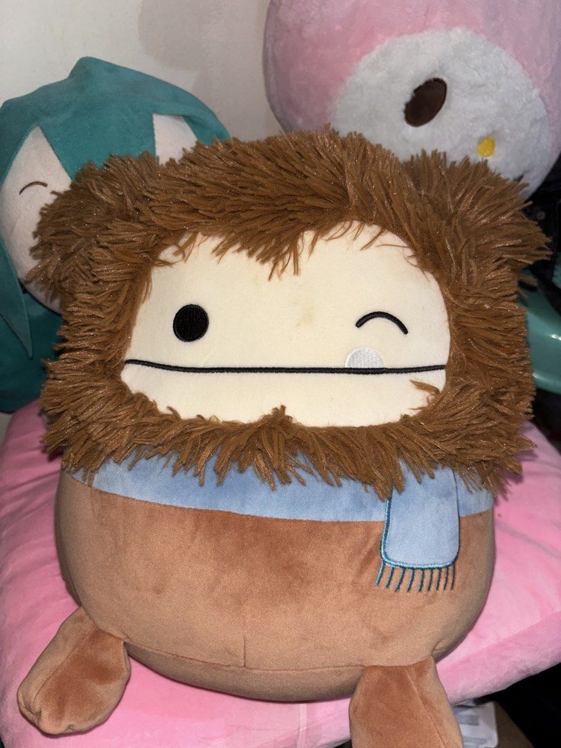 Original Squishmallows: BENNY (Category: Plushies & Soft Toys) located in Baguio. Submitted by nikonikonik (Listing ID 1467106073, Image 1). Description: With tag.