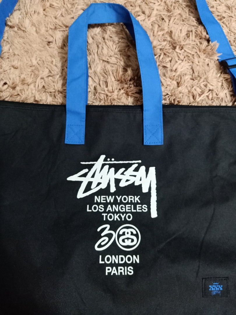 Original stussy 2way bag (Category: Shoulder Bags) located in Binmaley. Submitted by fashionluxury058 (Listing ID 1466993599, Image 2). Description: original stussy 2way bag in very good condition size medium unisex.