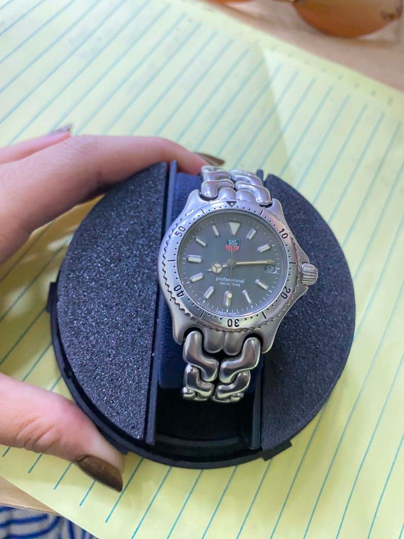 Original tag Heuer watch quartz (Category: Looking For) located in Caloocan City. Submitted by noeld316982578 (Listing ID 1467024985, Image 1). Description: pm sa my gusto working makinis with case Taguig location.