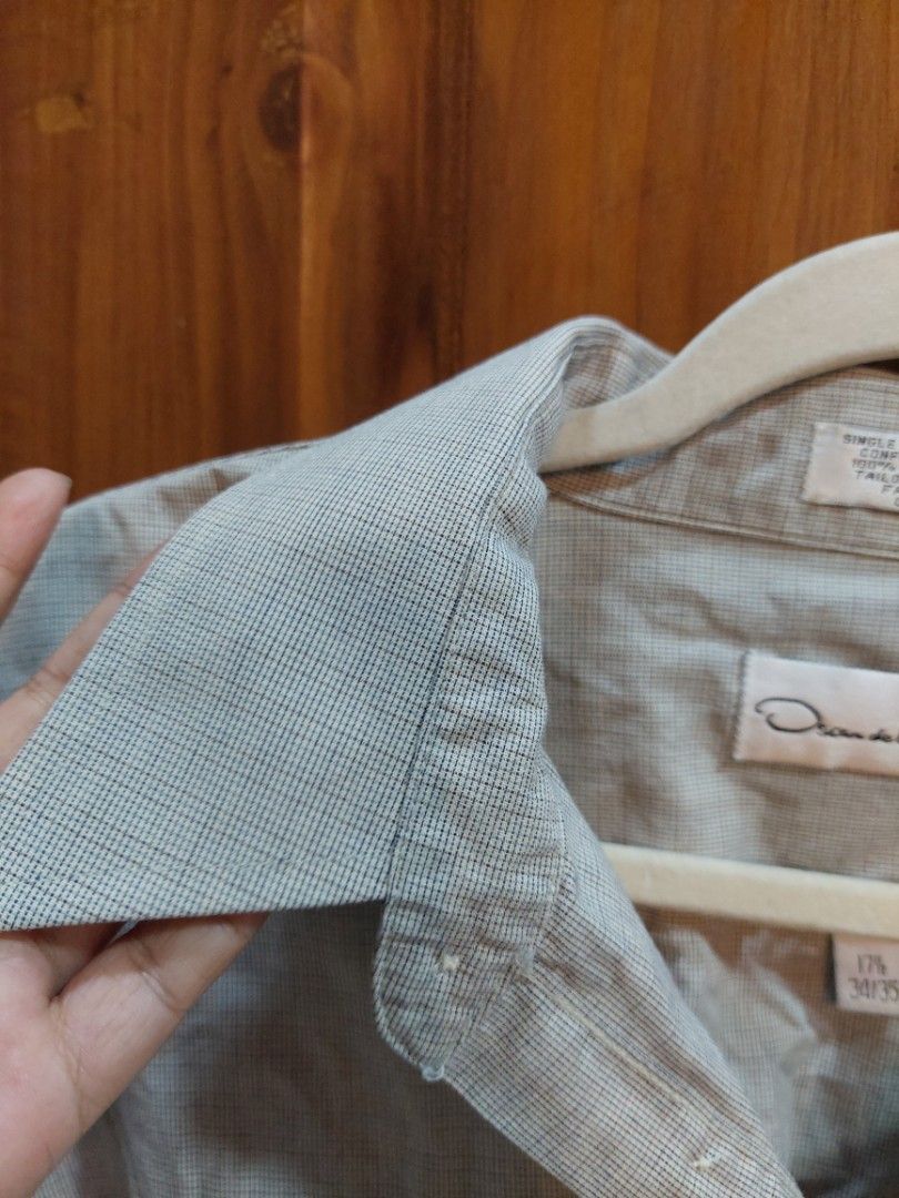 OSCAR DE LA RENTA BUTTON DOWN TAILORED SHIRT (Category: Formal Shirts) located in San Pedro. Submitted by cyanide.slug.cat (Listing ID 1466988736, Image 3). Description: xl-2xl 56" bust 30" length.