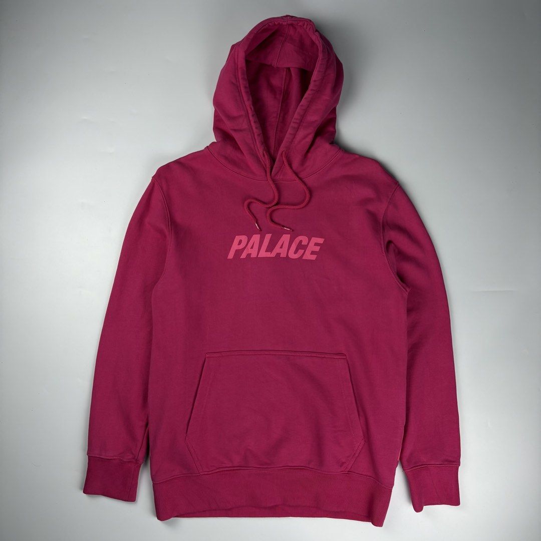 Palace - Jumbo Ferg Hood Jacket (Category: Coats, Jackets and Outerwear) located in Bacolod City. Submitted by cast.archives (Listing ID 1467115588, Image 1). Description: Palace - Jumbo Ferg Hood Jacket Size: Small fits Medium Condition: Good Flaw: Dirt on print.