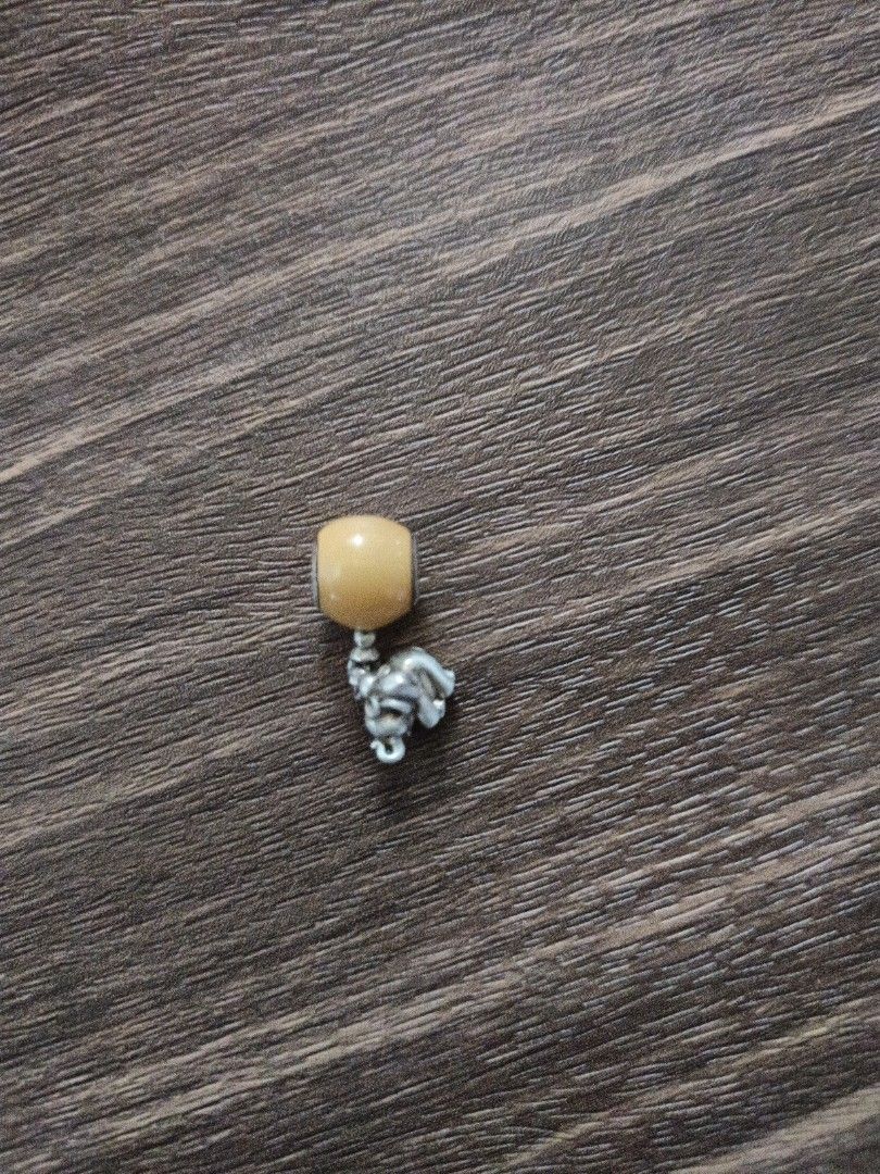 Pandora Elephants Dangle Charm (Yellow) (Category: Bracelets) located in Naga. Submitted by esteemed_shop (Listing ID 1460925722, Image 2). Description: -Dangle Charm only -no original box -no receipt.