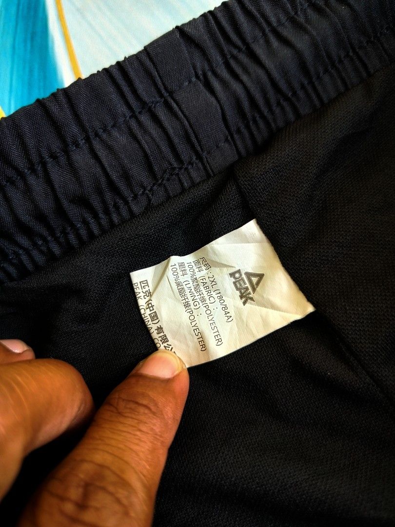 Peak Black Athletic Shorts 2XL (Category: Shorts) located in Manila. Submitted by virgiliosa38485 (Listing ID 1467114675, Image 3). Description: - Brand/Model: Black Peak Athletic Shorts - Size: 2XL (Tag 180/84A) -Waist 30-38 -Length 11 - Material: 100% Polyester (fabric and lining) - Storage: Secure zippered pockets on both sides - Fit: Elastic waistband with adjustable drawstring - Comfort: Built-in inner lining for extra coverage and support -