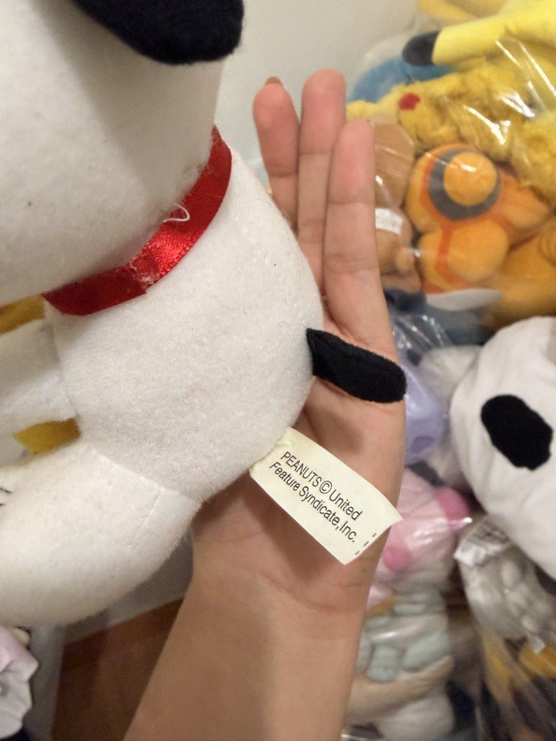 Peanuts Snoopy organizer Plush Toy (Category: Plushies & Soft Toys) located in Quezon City. Submitted by cookiecreammm (Listing ID 1467163280, Image 3). Description: .
