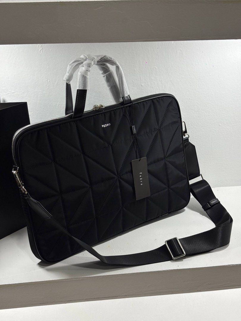 Pedro Laptop Bag (Category: Cross-body Bags) located in Manila. Submitted by aiman_sole5 (Listing ID 1467127581, Image 2). Description: LAPTOP BAG CHECK! 🖤🤎 upgrade your everyday work bag, sis! ✨ perfect for office, school, business meetings, and everyday use. 1️⃣4️⃣0️⃣0️⃣ - add ₱70 for the paperbag Available color posted.🫶🏻 📍 Imus, Cavite - Lalamove available (same day delivery) - JNT shipping available.