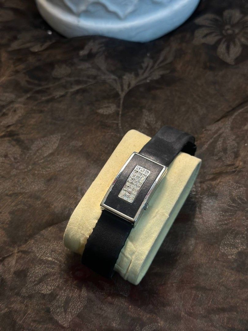 Pierre Lannier Watch (Category: Luxury Watches) located in Quezon City. Submitted by michypeachyy1 (Listing ID 1467102886, Image 2). Description: 1500 plus shipment not working lang need batt replacement.