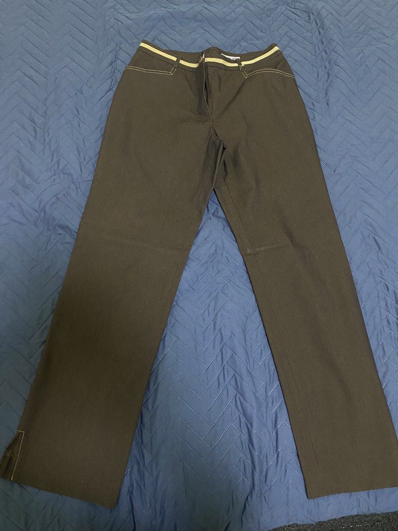Ping Golf Pants Brown Size 67-92 (Category: Other Bottoms) located in Manila. Submitted by escherichiaa (Listing ID 1467110861, Image 1). Description: - Brand: Ping - Color: Dark Brown - Size: 67-92 - Material: Premium cotton blend with polyester and polyurethane for extra stretch - Design: Contrast ribbon waistband and a chic small slit at the ankle hems - Closure: Secure button closure - Condition: Good quality fabric, highly comfortable for go