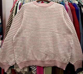 (Category: ) located in . Submitted by knitting.meow (Listing ID 1466971522, Image 1). Description: .