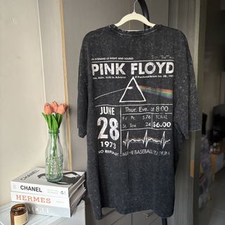 (Category: ) located in . Submitted by on-trendfinds (Listing ID 1467096901, Image 1). Description: .