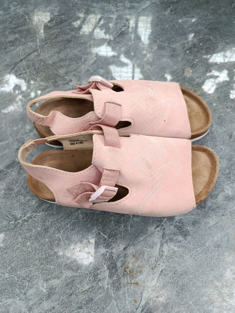 Pink Suede Cork Sandals Size 250 (Category: Flats & Sandals) located in Bacolod City. Submitted by bhebisexy08 (Listing ID 1467007771, Image 2). Description: - Color & Material: Pink suede with a charming stitched design - Comfort & Support: Cushioned cork footbed and durable white rubber sole with deep treads for extra grip - Fit: Adjustable buckle strap and slingback strap for a secure, custom fit - Sizing: Size 250 printed inside the strap - O