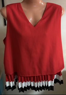 (Category: ) located in . Submitted by thrifty_trinkets_by_anais (Listing ID 1467137170, Image 1). Description: .
