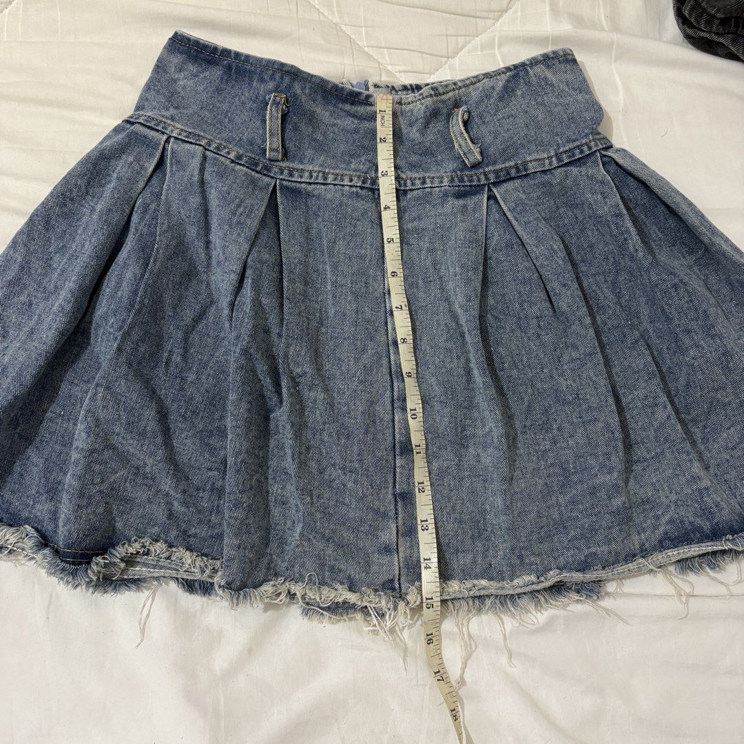 Pleated Denim Skirt (Category: Skirts) located in Dasmarinas. Submitted by twiceasnewph (Listing ID 1467120498, Image 2). Description: Preloved size waist 26 inches length 15 inches Rfs: decluttering.