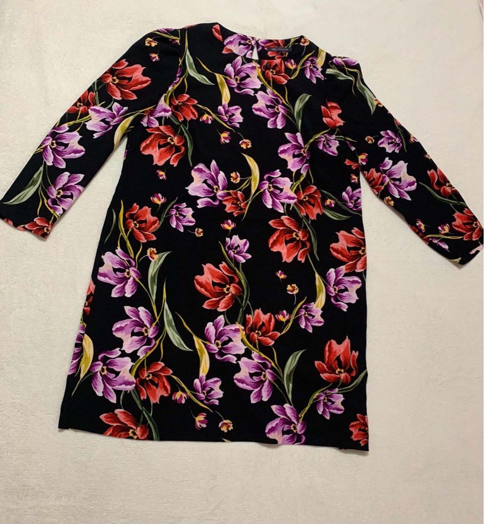 Plus size dresses or OOTD (Category: Dresses) located in Davao. Submitted by mj_2021 (Listing ID 1467075038, Image 1). Description: Buy All for 500 Plus size Floral Dress Take all for ₱500 1. Floral dress (Marks & Spencer) size: 44-46 inches bustline 2. Forever21 Floral jumpsuit size: 44-46 inches bustline 3. Pink chevron formal dress size: 44-46 inches bustlin.