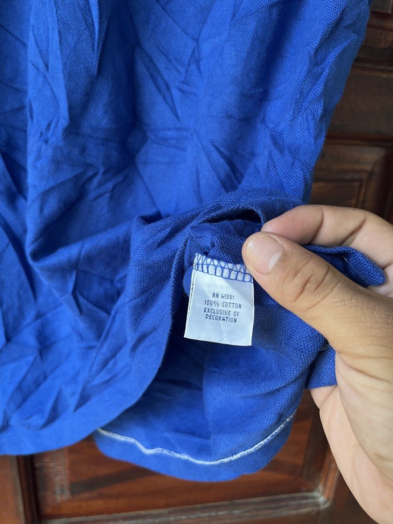 POLO RALPH LAUREN (Category: Tshirts & Polo Shirts ) located in Asuncion (Saug). Submitted by carls_thrift21 (Listing ID 1466991770, Image 3). Description: RALPH LAUREN Size: Medium Dimes: 20/27 Excellent condition Close to brand new 10/10 Color rate .