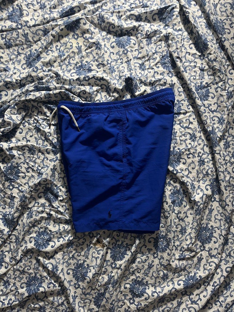 Polo Ralph Lauren Boardshort (Category: Swim Trunks & Board Shorts) located in San Pedro. Submitted by re_value.ph (Listing ID 1466974162, Image 1). Description: Polo Ralph Lauren Boardshort” Size: Small Measurements Waist:26-32 Hips: 12 Length: 16 Hem Opening: 10.5 Condition: Excellent Color rate: 9.8/10 Issue/s: none .