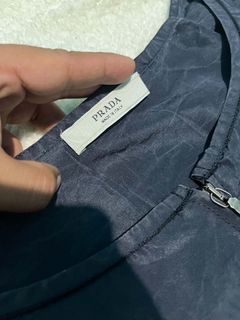 (Category: ) located in . Submitted by carlthriftwearapparel (Listing ID 1467127852, Image 1). Description: .