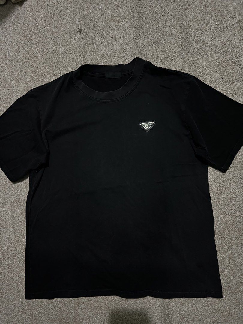 Prada Side Logo Shirt (Category: Activewear) located in Mexico. Submitted by iseemiyakee. (Listing ID 1466979523, Image 1). Description: Medium 21 width 26 length Good condition .
