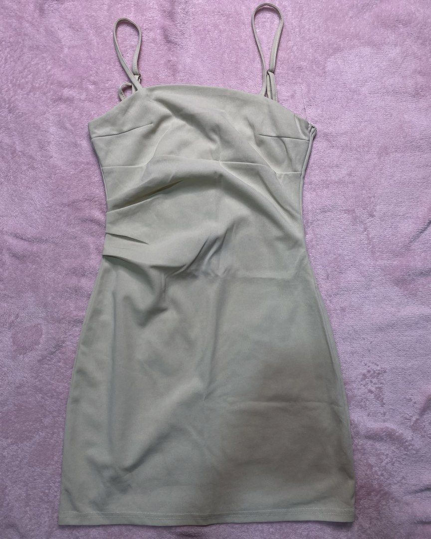 PRELOVED DRESSES!! 👗 (Category: Others Tops) located in Makati City. Submitted by irica.tree (Listing ID 1467054025, Image 3). Description: Fs: Dress 👗 For only 75 each 💰 📍Makati City .