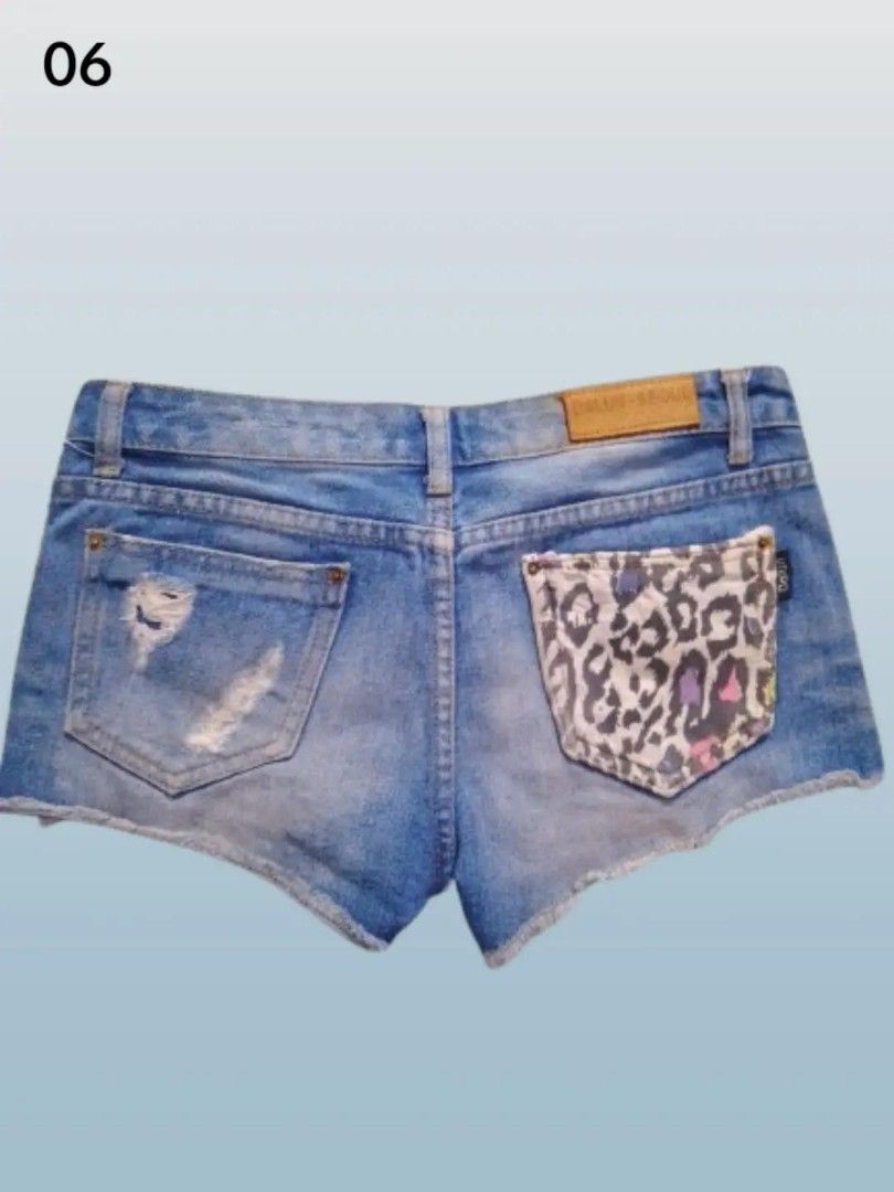 pre-loved maong short (Category: Shorts) located in Rizal. Submitted by thecycreatives (Listing ID 1466993070, Image 2). Description: - 75 - brand/patch: dalun-seoul - never used - no issues - waist: 30 inches (flat measurement: 15 inches) - length: 22 cm details: light-to-medium blue heavy ripped details on front and back, animal print on the front coin pocket and back right pocket (katamtaman yung kapal ng fabric).