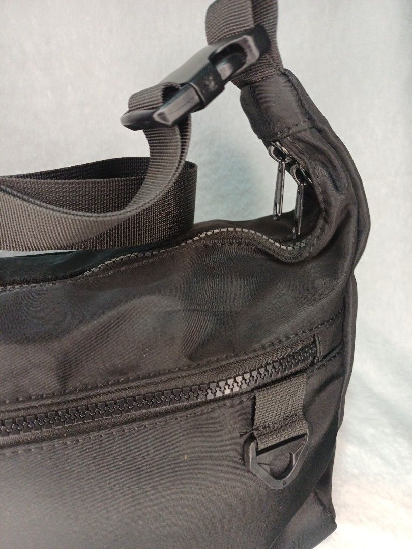 PRELOVED Messenger Bag Large Capacity (Category: Sling Bags) located in Rizal. Submitted by aeramos26 (Listing ID 1467105632, Image 3). Description: Please see the details in each photo MINE | PM screenshot | Direct Checkout antipolo, rizal MOP: Payment First | COD (with additional fee) MOD: Direct Regular Ship | Lalamove | SCO | TCO Color may vary because of lighting NO ORDER FORM. NO PM. NO PAYMENT. NO ORDER COMFIRMATION.