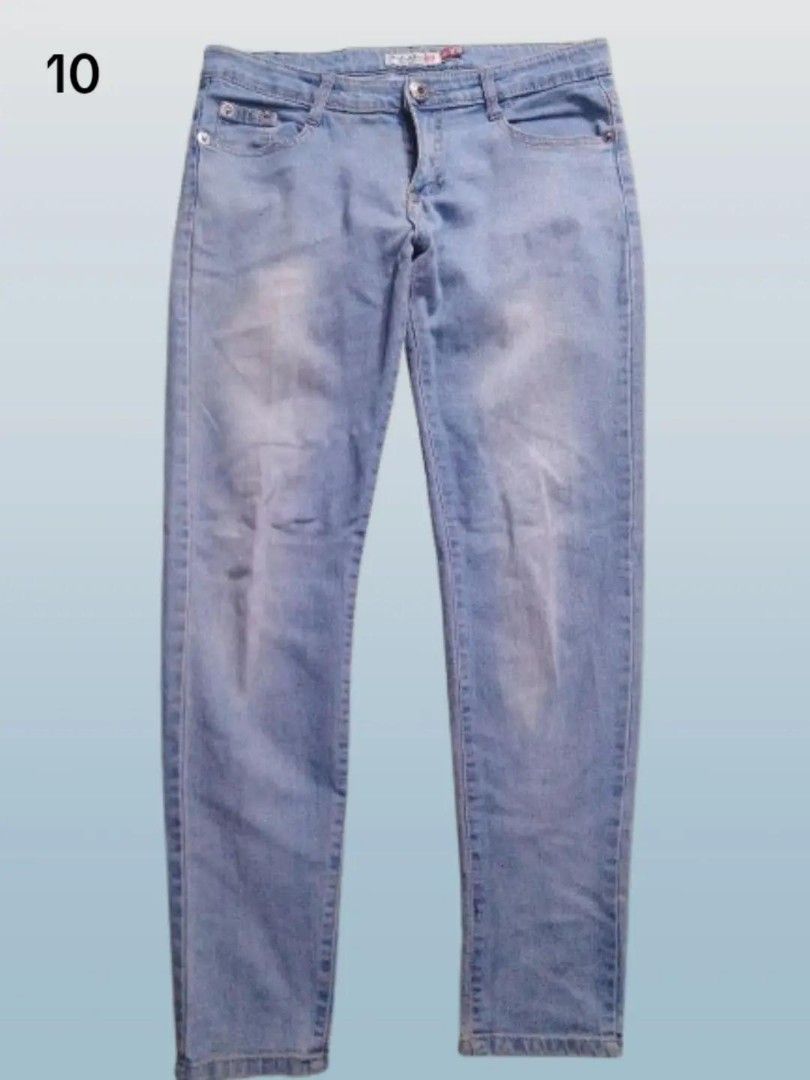 pre-loved straight-leg jeans (Category: Jeans) located in Rizal. Submitted by thecycreatives (Listing ID 1466994503, Image 1). Description: - 90 - brand/patch: august jeans - never used - no issues - waist: 30 inches (flat measurement: 15 inches) - length: 90 cm details: light blue straight leg denim jeans with faded thighs and stitched back pockets (soft, lightweight cotton denim fabric).