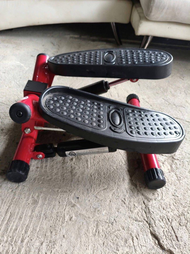 PREMIUM STEPPER EXERCISE MACHINE (Category: Cardio & Fitness Machines) located in Sablan. Submitted by gongonshelley12 (Listing ID 1467076766, Image 1). Description: 2 PCS AVAILABLE NICE DAY JAPAN PREMIUM STEPPER EXERCISE MACHINE LIKE NEW CONDITION HOME GYM EXERCISER, EFFECTIVE PAMPAPAYAT KAHIT NASA BAHAY LANG KAYO ANG MAHAL NG ORIG PRICE NITO ALMOST 200 USD, 10,000+ HEAVY DUTY ITO ANG BIGAT PURE BAKAL YUNG FRAME PAMPALAKI NG GLUTES AT PAMPALIIT 