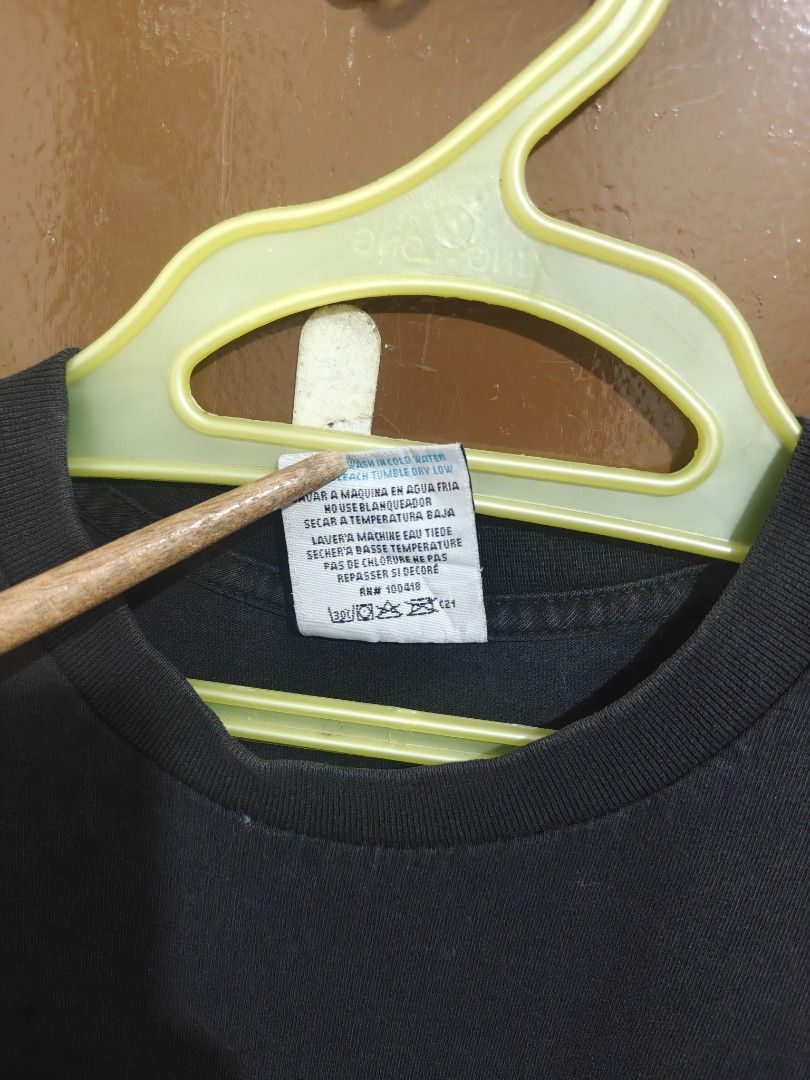 PRO CLUB COMFORT PLAIN BLACK TEE (Category: Tshirts & Polo Shirts ) located in Baler. Submitted by arvintorres (Listing ID 1467093940, Image 3). Description: 🅒🅞🅛🅛🅔🅒🅣🅘ON 📌These are Thrifted items. Manage your expectation & Buy at your own risk! ⚠️ 📌Color of items may vary depending on the color display of your gadget and also due to lighting during photoshoot. 📸 BRAND:PRO CLUB SIZE: Large COLOR RATE: 9/10 CONDITION: EXCELLENT LENGTH: 28