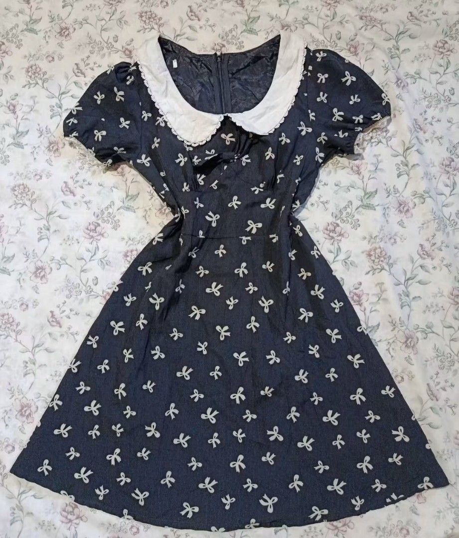 PUFF SLEEVE (Category: Dresses) located in Manila. Submitted by itzme_acquaria (Listing ID 1467036650, Image 1). Description: XS-S.