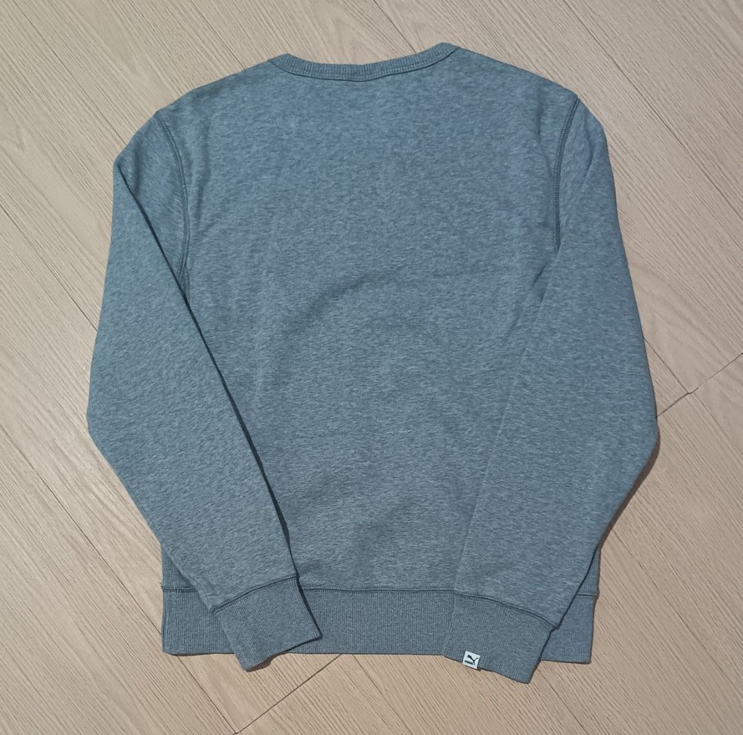 PUMA BLUEBIRD 1982 SWEATSHIRT (Category: Coats, Jackets and Outerwear) located in Cavite. Submitted by marcuz.lifestyle (Listing ID 1467017607, Image 2). Description: WIDTH:20.5 LENGTH:25 EXCELLENT CONDITION NO ISSUE COLOR RATE:9.5/10 MOP:GCASH DELIVERY COURIER:JNT LOCATION:IMUS CAVITE.