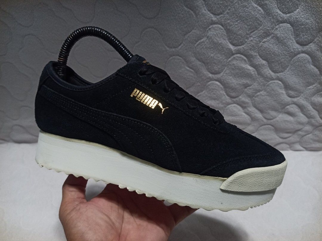 PUMA ROMA AMOR SUEDE (Category: Sneakers) located in Mandaue City. Submitted by ungria_urban_treasures (Listing ID 1467018935, Image 1). Description: ORIGINAL 💯 PRELOVED 👟 CLICK THE PICTURE FOR DETAILS CAN SHIP NATIONWIDE PAYMENT FIRST KUNG SHIPPING PARA PANATAG KAYU PWEDE VIDEO CALL OR VOUCH NYU PO AKU 📌 PERO PWEDE COD KUNG CEBU AREA MESSAGE ME FOR MORE DETAILS 😊🙏.