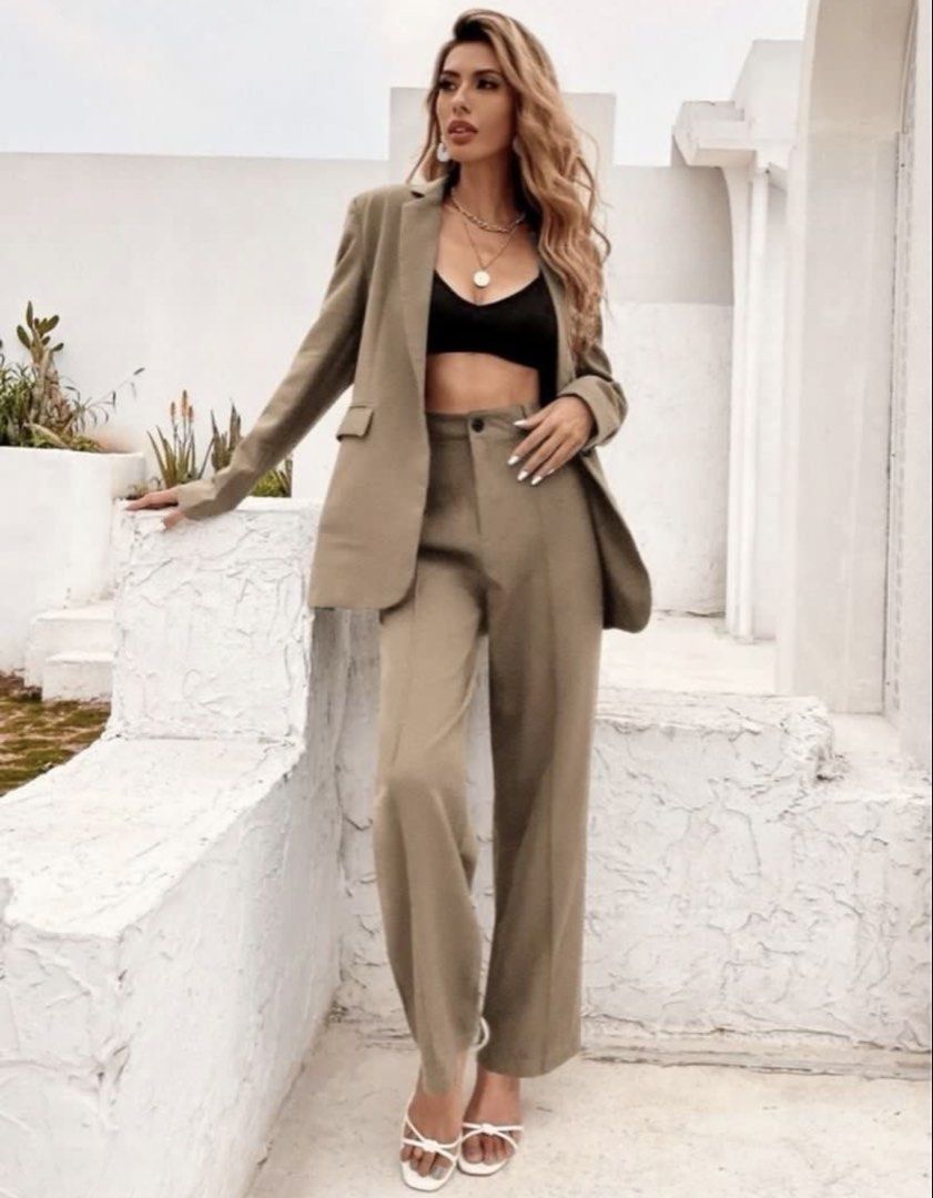 Quality blazer (Category: Coats, Jackets and Outerwear) located in Rizal. Submitted by kirschet_k (Listing ID 1467084685, Image 3). Description: 950 srp Quality Double lined Xs- small W/ shoulder pads .