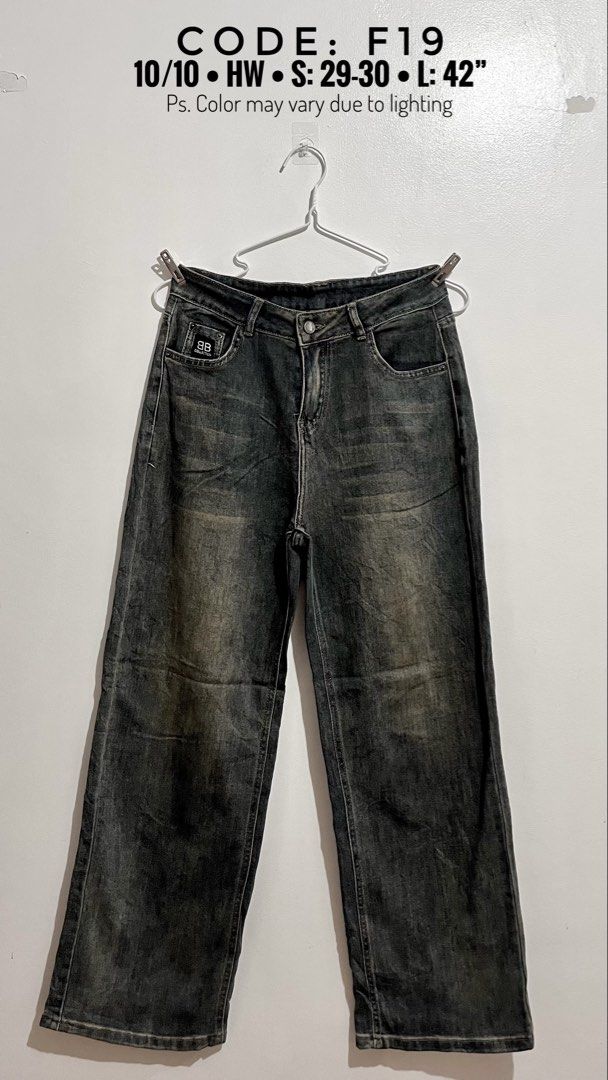 Quality preloved Jeans (Category: Jeans) located in Manila. Submitted by swift.thrifty (Listing ID 1467124764, Image 3). Description: Sizes and other details already included on the picture. Payments 1st thru bank or Gcash. Shipping Nationwide thru J&T (Philippines).