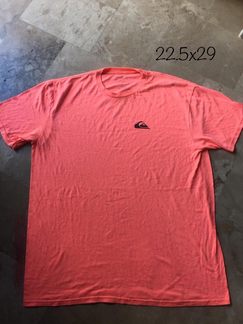 Quiksilver Shirt Large (Category: Tshirts & Polo Shirts ) located in Naga. Submitted by bonethugz1822 (Listing ID 1467039290, Image 1). Description: Verygood condition No issues Need wash only 9/10 Colorate 450 free sf.