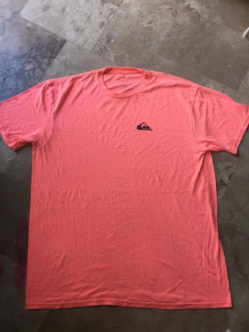 Quiksilver Shirt Large (Category: Tshirts & Polo Shirts ) located in Naga. Submitted by bonethugz1822 (Listing ID 1467039290, Image 2). Description: Verygood condition No issues Need wash only 9/10 Colorate 450 free sf.