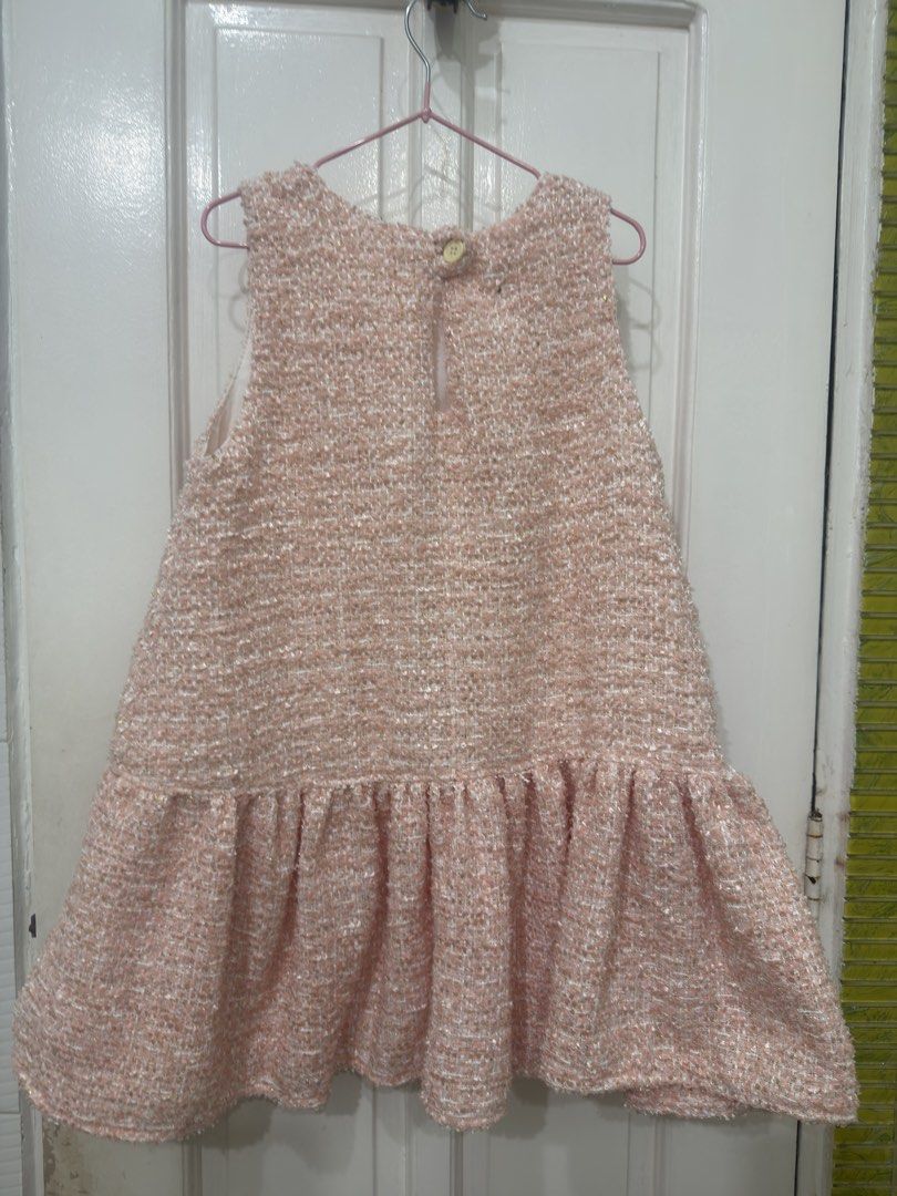 Rainbow Stitches Harper Dress S8 (Category: Babies & Kids Fashion) located in Pasig City. Submitted by cacishop (Listing ID 1467094251, Image 2). Description: .