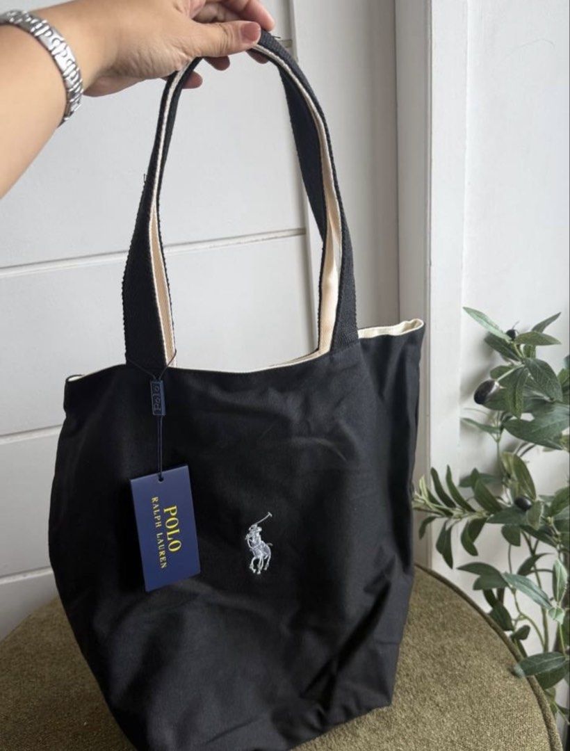 RALPH LAUREN (Category: Tote Bags) located in Malolos. Submitted by sunnysideup2018 (Listing ID 1467167237, Image 3). Description: Reversible Canvas Tote Bag All MPO items are last price already!♥️ Mura na po lahat yan🥰 JNT/SCO couriers🚛 Message me to order💋.