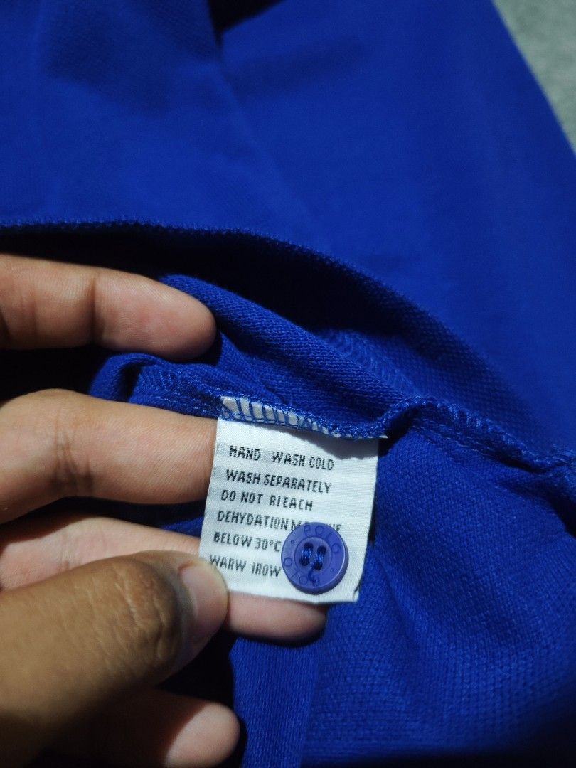 Ralph Lauren long sleeve polo (Category: Tshirts & Polo Shirts ) located in Dagupan City. Submitted by johnny.flips (Listing ID 1467107612, Image 3). Description: 22W 27.5L-29L excellent condition.