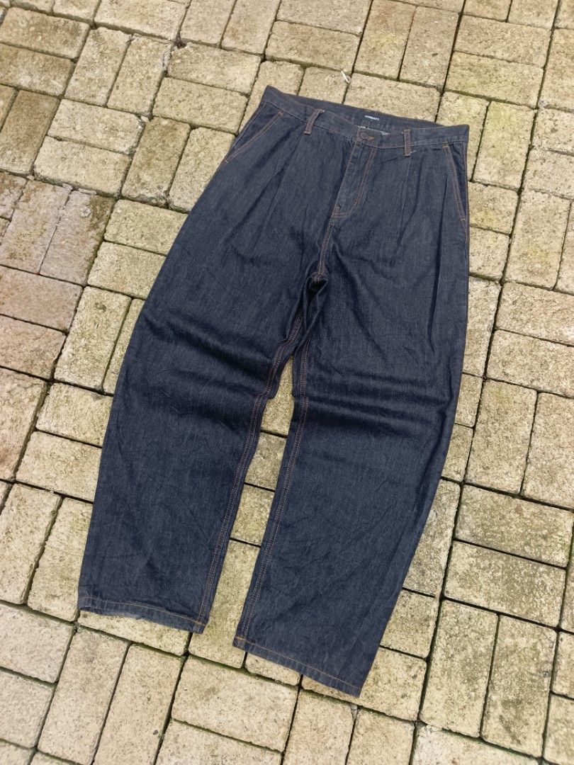 Raw denim Balloon jeans (Category: Jeans) located in Davao. Submitted by karlito. (Listing ID 1467062036, Image 2). Description: Waist 34 Length 43.5 Hem 9 Thigh 14.