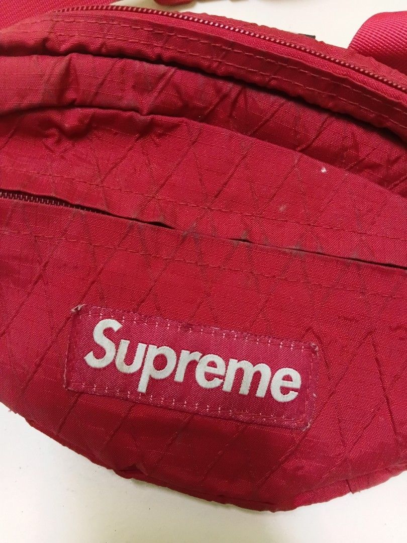 red beltbag supreme (Category: Belt bags, Clutches and Pouches) located in Manila. Submitted by daphnefinds1 (Listing ID 1467104000, Image 2). Description: need wash.