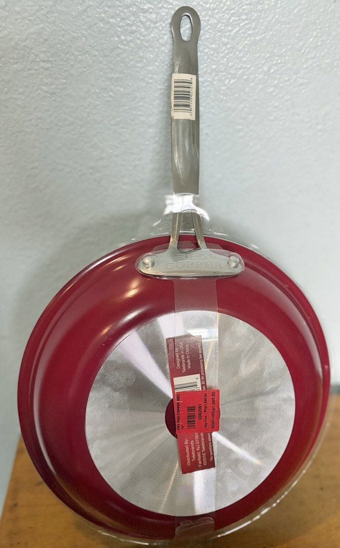 Red Copper Fry Pan 10” (Category: Cookware & Accessories) located in Quezon City. Submitted by gchua888 (Listing ID 1467167648, Image 2). Description: Non-stick Anti-scratch Fast, even heating PFOA & PTFE free Oven safe up to 500 F Selling for ₱900. (Bought for ₱1,046.50) Location: QC RFS: Decluttering Mode of payment: Gcash or BDO only No meetups. No bogus buyers and joy reservers. No cancellation of confirmed orders. No return, no exchange. .