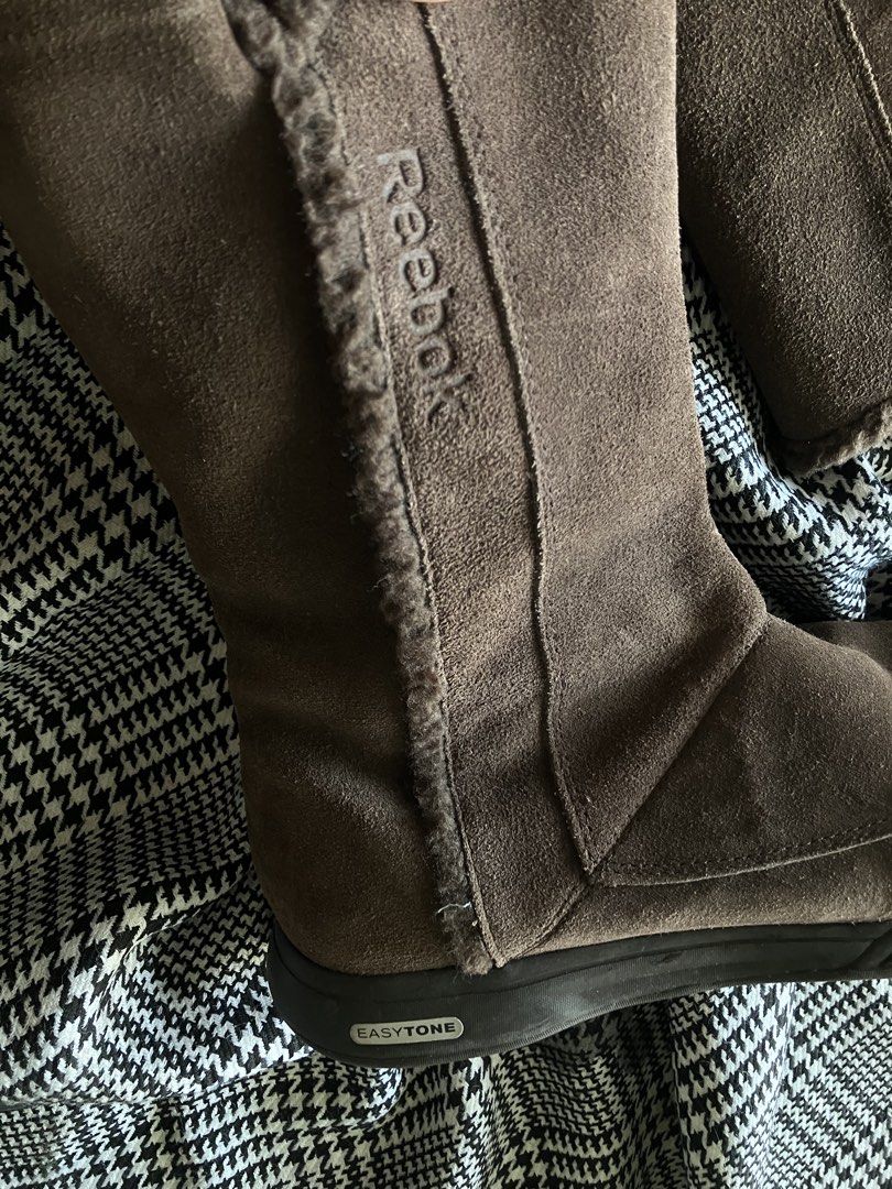 Reebok brown suede mid length boots (Category: Boots) located in Angeles City. Submitted by jnwsurplus (Listing ID 1466986050, Image 3). Description: Plss see pic .