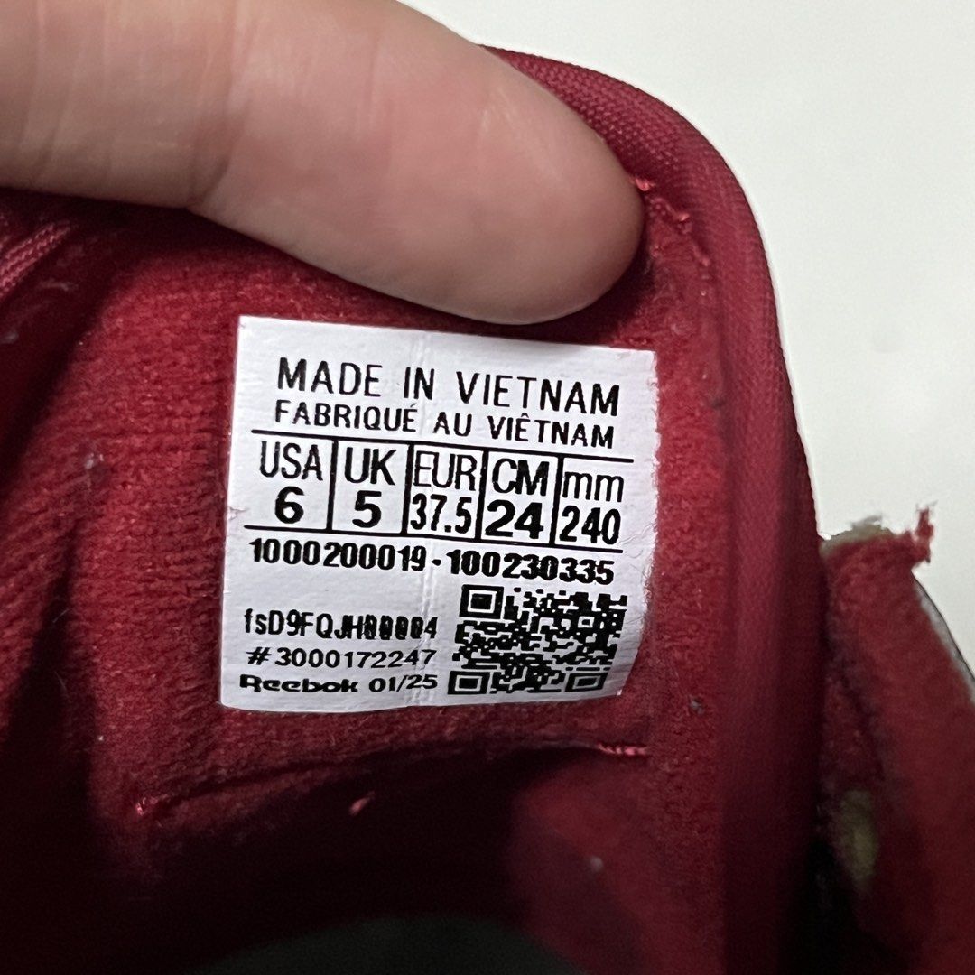 Reebok Campio XT TENNIS (Category: Sneakers) located in Las Pinas. Submitted by askingnoelle (Listing ID 1467141059, Image 3). Description: US M6 / W7.5 UK 5 EUR 37.5 CM 24 MM 240 RED/CHALK/GUM Unisex .