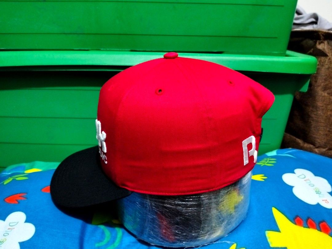 Reebok Classic Snapback Cap Red Black (Category: Caps & Hats) located in San Mateo. Submitted by JmThriftCap_Ph (Listing ID 1467113433, Image 3). Description: - Brand: Reebok Classic - Color: Bold Red and Black - Size: M-58 (Adjustable plastic snap closure) - Design: Large embroidered logo on front with 'R' detail on the back strap - Origin: Made in China.