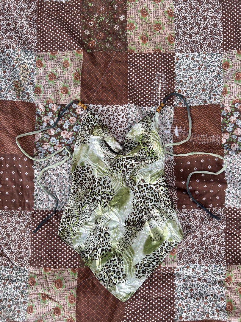 rework leopard fairycore self-tie y2k halter (Category: Blouses) located in Butuan. Submitted by kittyfinds444 (Listing ID 1466988410, Image 1). Description: • size: xs to medium • fabric bought from japan arrivals. • lowballers will be ignored. not selling it for lower price. willing to keep! •please check the photos before claiming. do not offer if unsure & still canvasing. we don’t accept unsure offers unless it’s paid to avoid conflicts. .