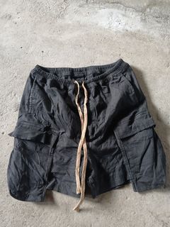 (Category: ) located in . Submitted by garments17 (Listing ID 1467166060, Image 1). Description: .