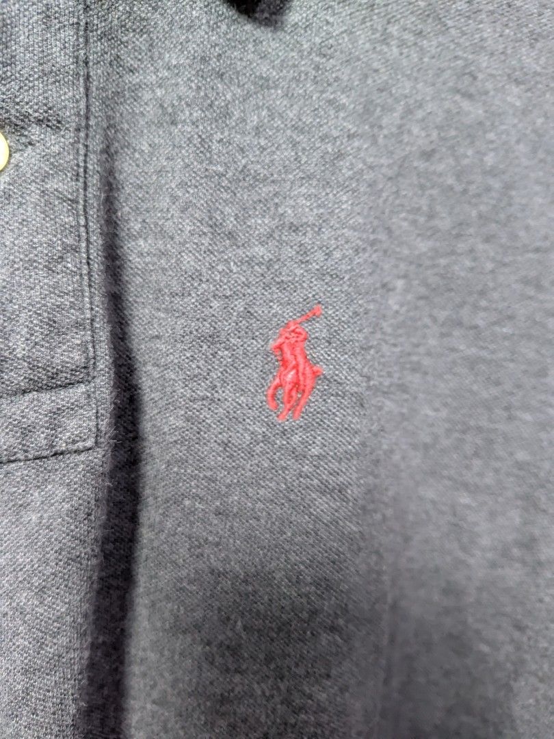 Rl Polo Shirt (Category: Activewear) located in Labo. Submitted by ronelryan (Listing ID 1467101903, Image 3). Description: Medium on tag 20 x 26 k81.