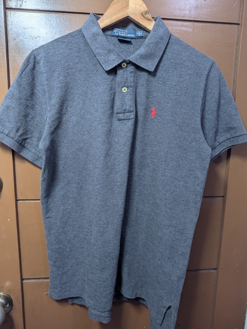 Rl Polo Shirt (Category: Activewear) located in Labo. Submitted by ronelryan (Listing ID 1467101903, Image 1). Description: Medium on tag 20 x 26 k81.