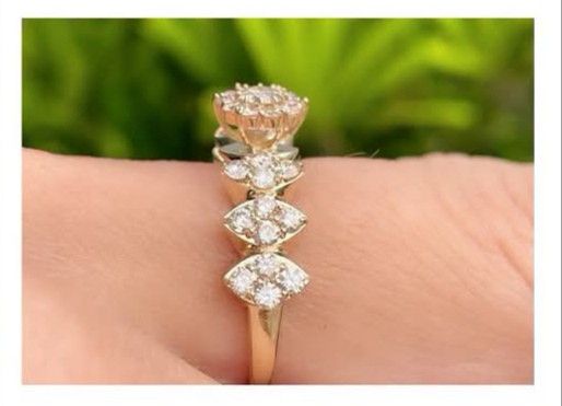 Round and Marquise Illusion Ring (Category: Rings) located in Malolos. Submitted by keenhorse_ef38ab (Listing ID 1467032638, Image 2). Description: 1carat diamond 18karat gold Size 6 COD/COP VIA LBC 1,000 DOWNPAYMENT REQUIRED.