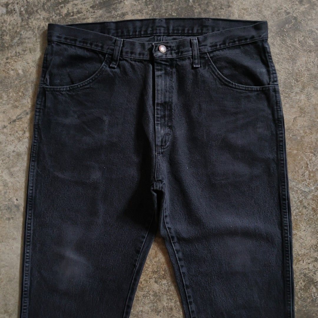 rustler black denim jeans (Category: Jeans) located in Bulacan. Submitted by hustleoverluckphv2 (Listing ID 1467032633, Image 3). Description: rustler black denim jeans 36 x 29 on tag Measurements Waist - 36" Length - 39" Hem - 8" Thigh - 12" Inseam - 27" Claim - 499.